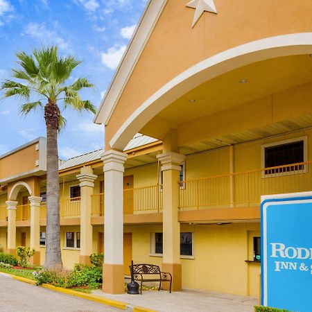 Rodeway Inn & Suites Houston Near Medical Center Екстериор снимка