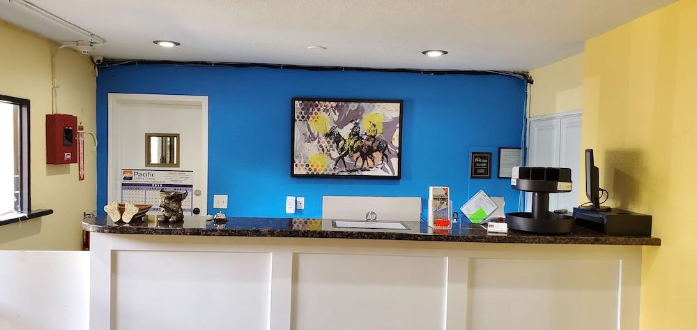 Rodeway Inn & Suites Houston Near Medical Center Екстериор снимка