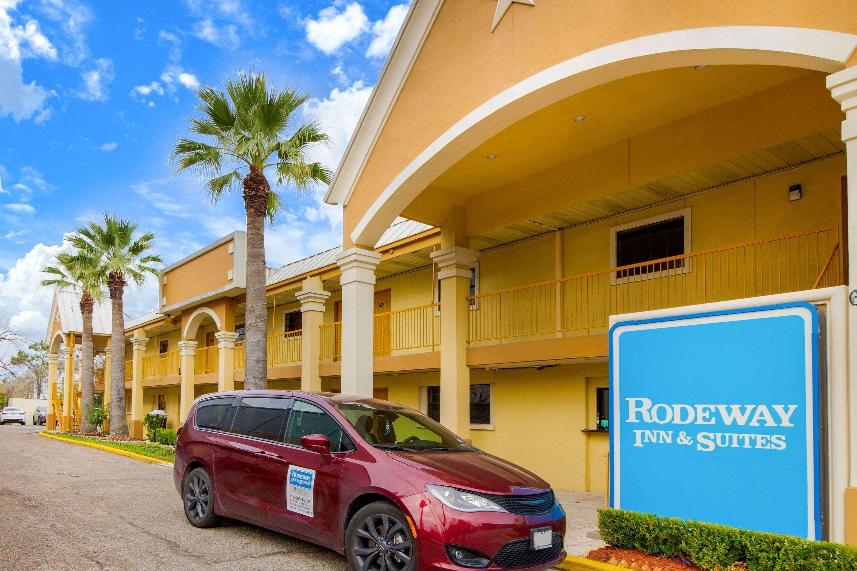 Rodeway Inn & Suites Houston Near Medical Center Екстериор снимка