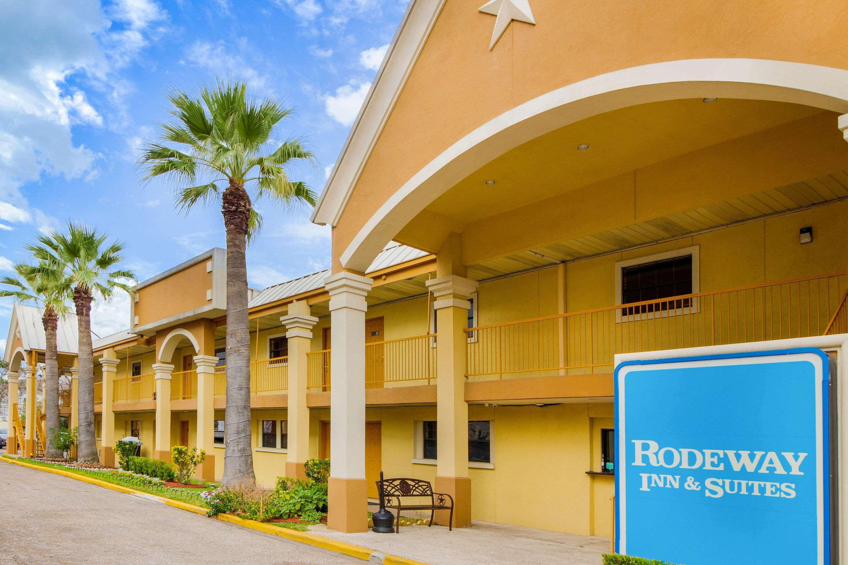 Rodeway Inn & Suites Houston Near Medical Center Екстериор снимка